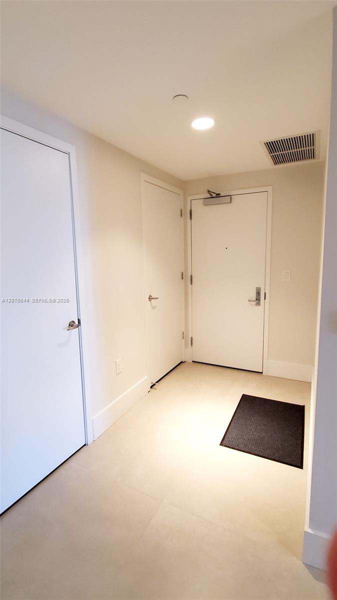 1010 Brickell Avenue 2511 Property Photo 11