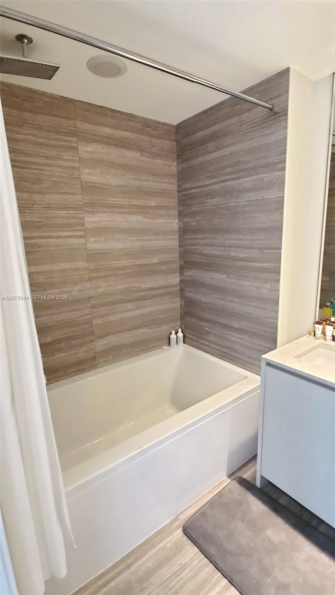 1010 Brickell Avenue 2511 Property Photo 17