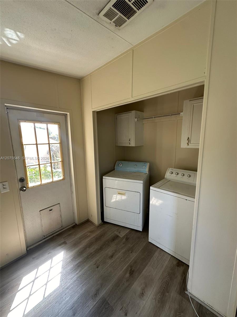 10128 Marlin Drive H Property Photo 12