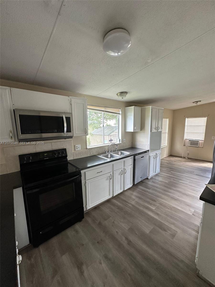 10128 Marlin Drive H Property Photo 18