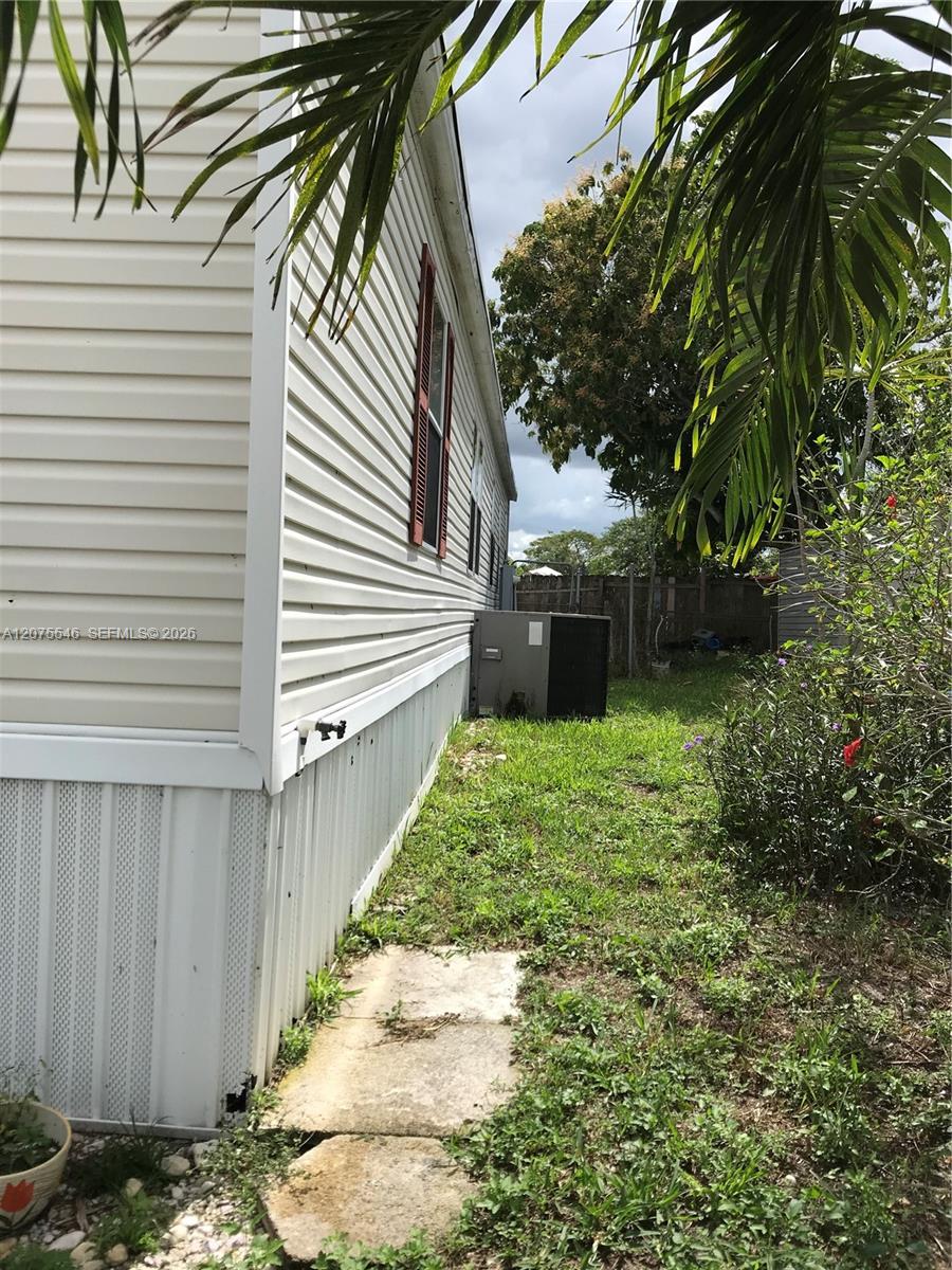 10128 Marlin Drive H Property Photo 22