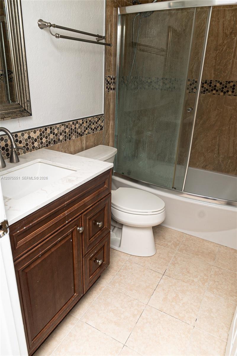 1484 24th Court 343 Property Photo 15
