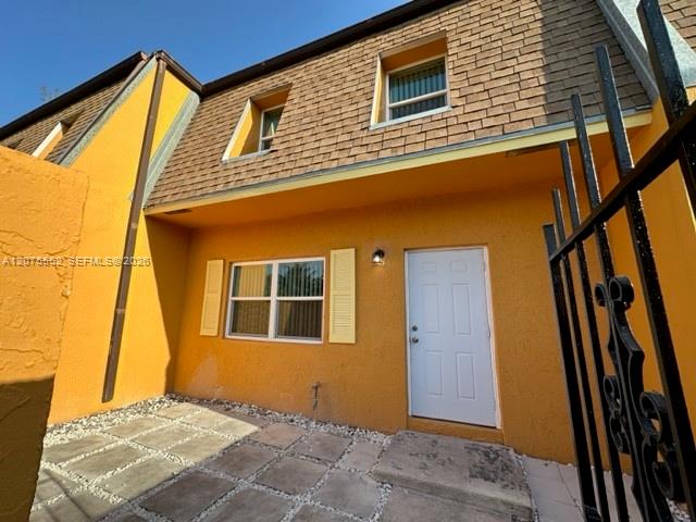 A12075552 Property Photo 3