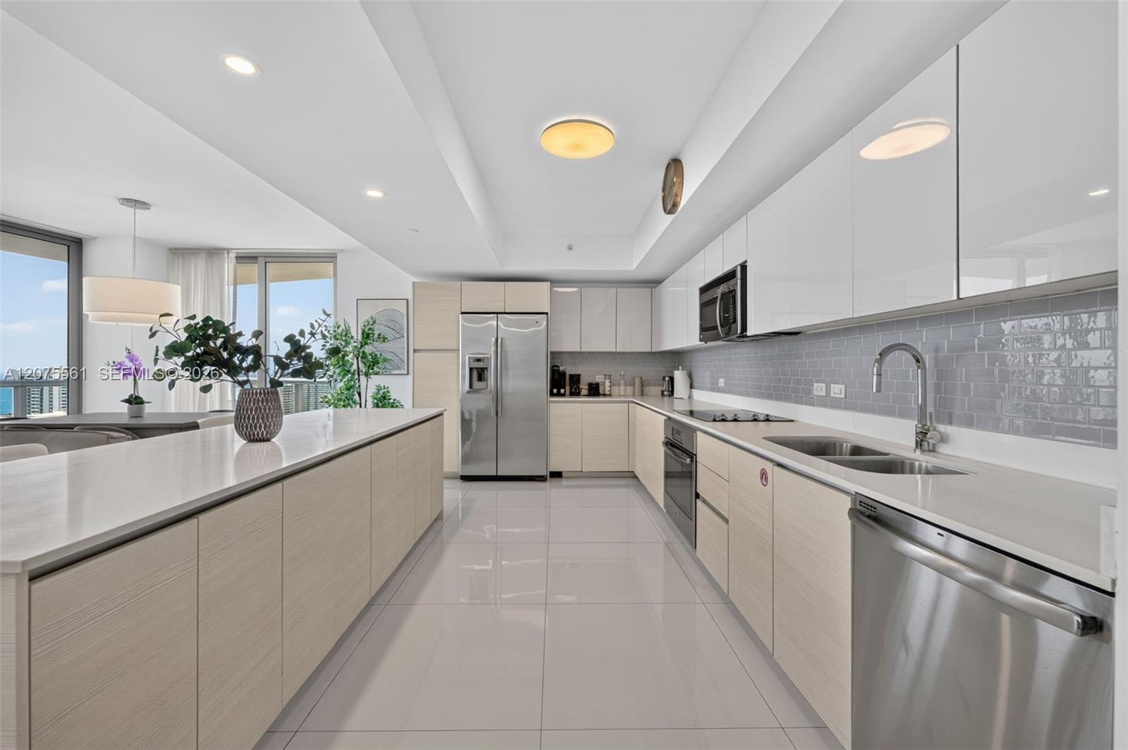 2600 E Hallandale Beach Boulevard 2510 Property Photo 13