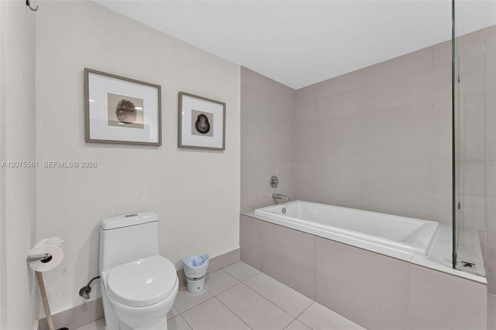 2600 E Hallandale Beach Boulevard 2510 Property Photo 19