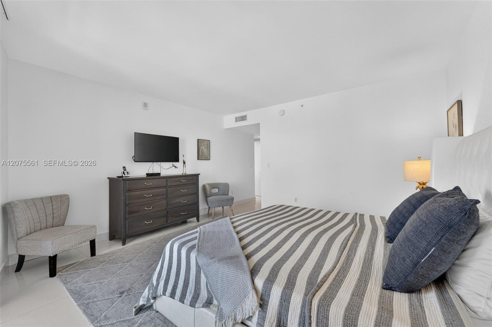 2600 E Hallandale Beach Boulevard 2510 Property Photo 22