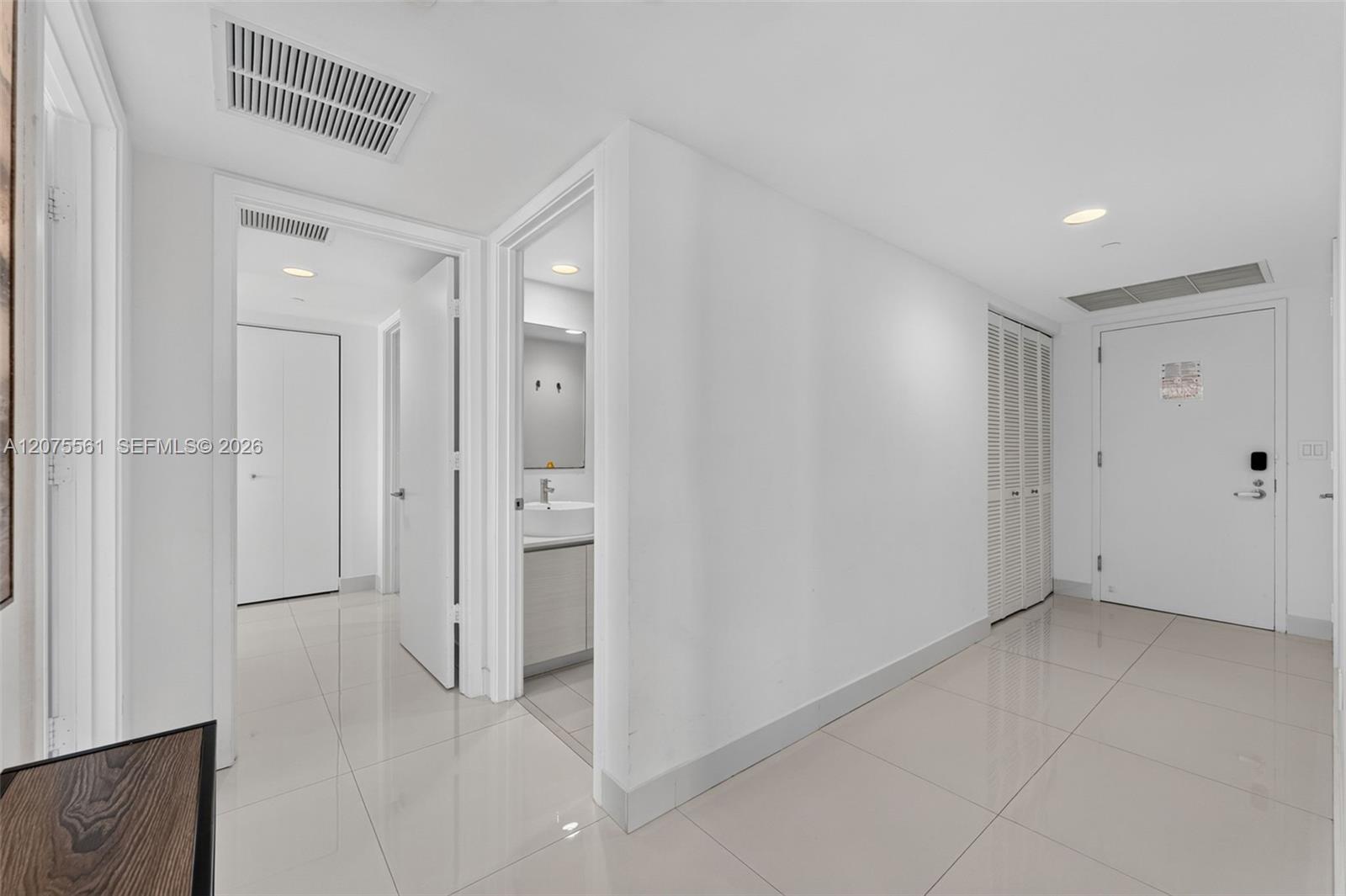 2600 E Hallandale Beach Boulevard 2510 Property Photo 28