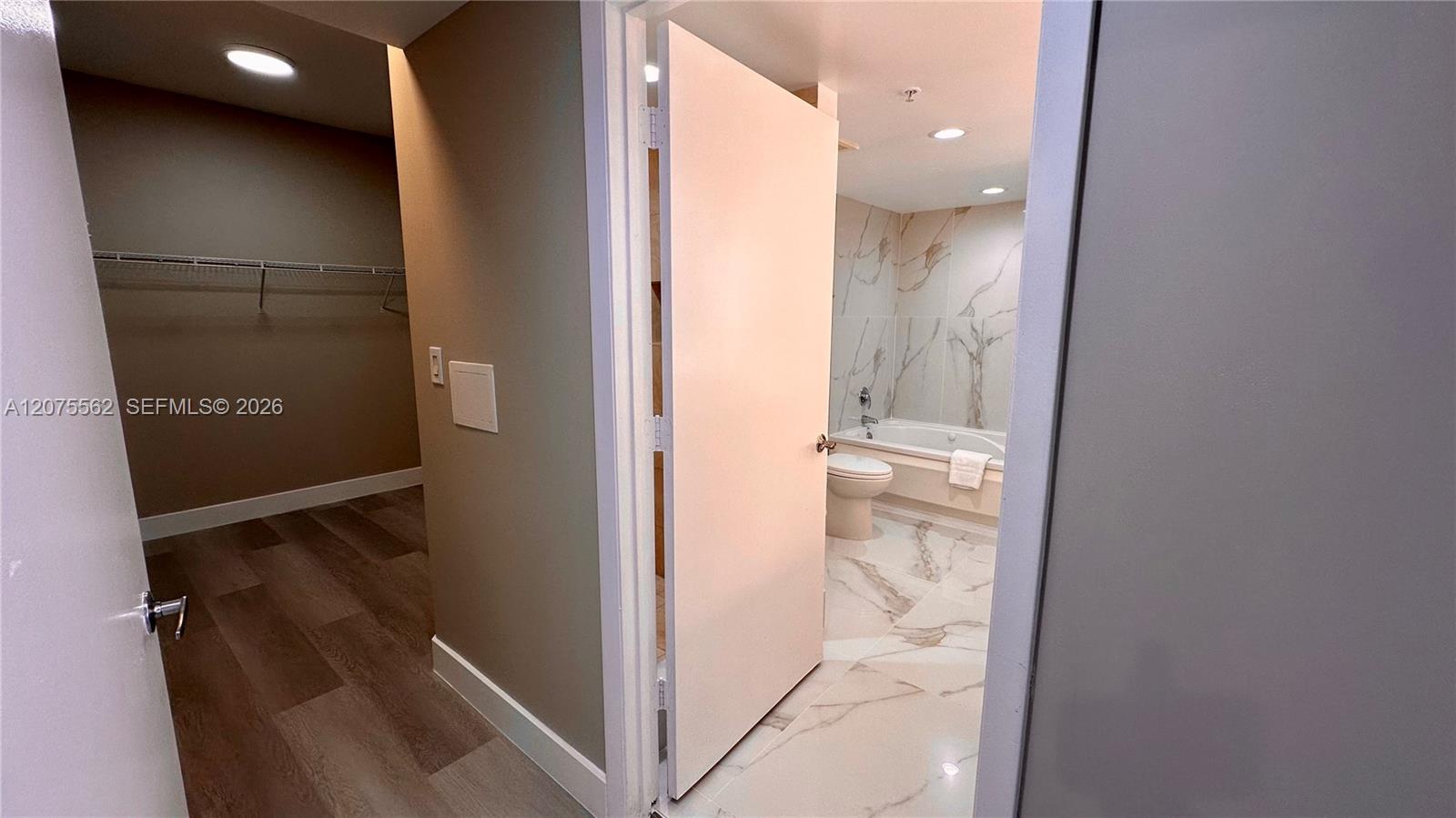 17375 Collins Avenue 2003 Property Photo 21