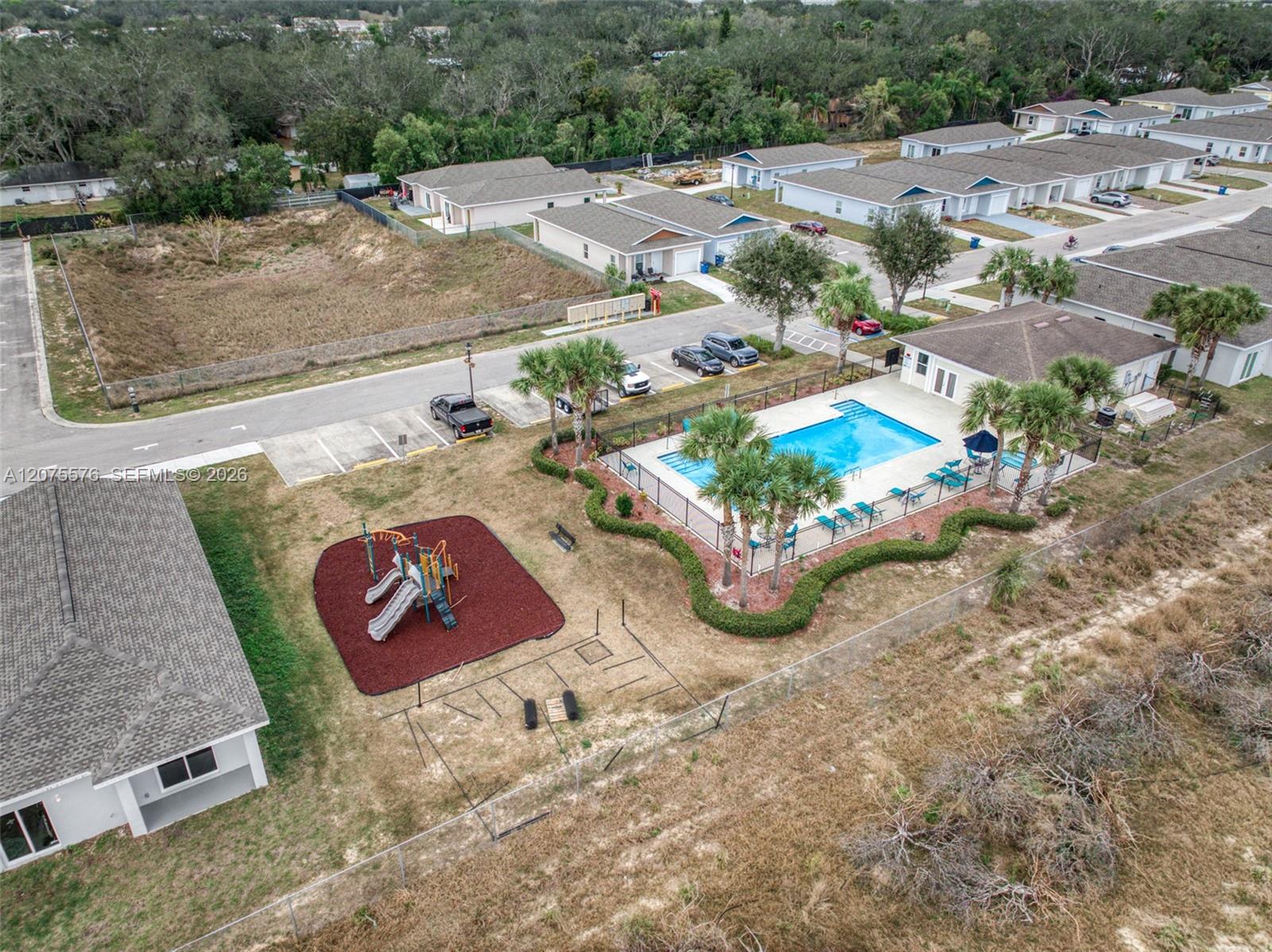 1481 Las Villas Boulevard Property Photo 4