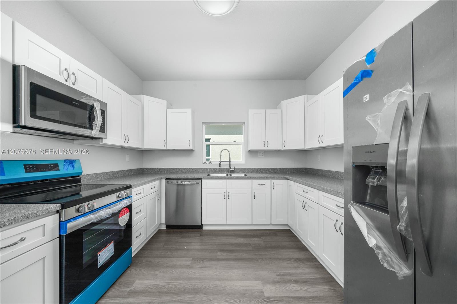 1481 Las Villas Boulevard Property Photo 12