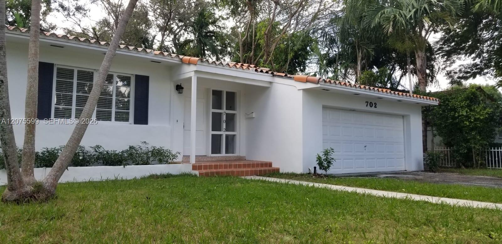 A12075599 Property Photo 17