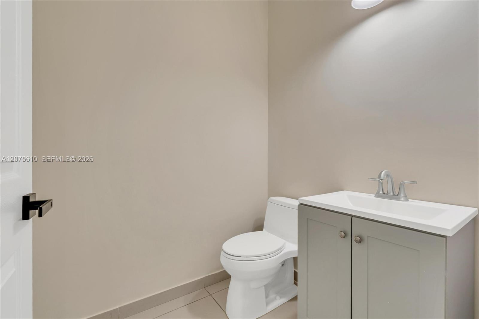 10204 Nw 86th Street Property Photo 32