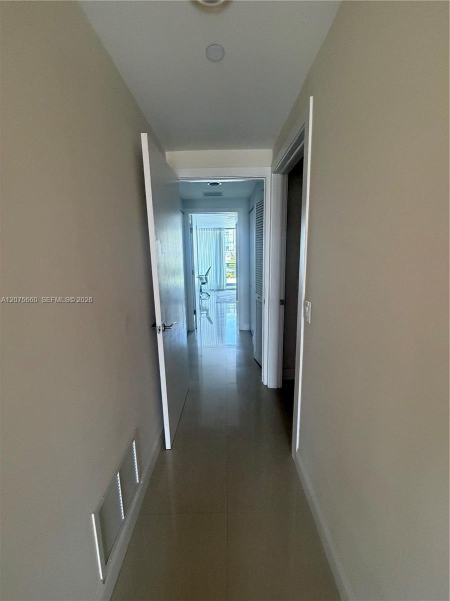 2950 Ne 188th Street 325 Property Photo 16