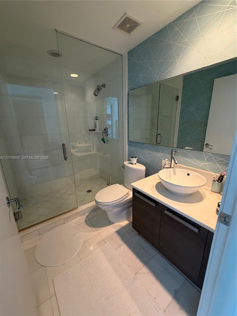 2950 Ne 188th Street 325 Property Photo 17