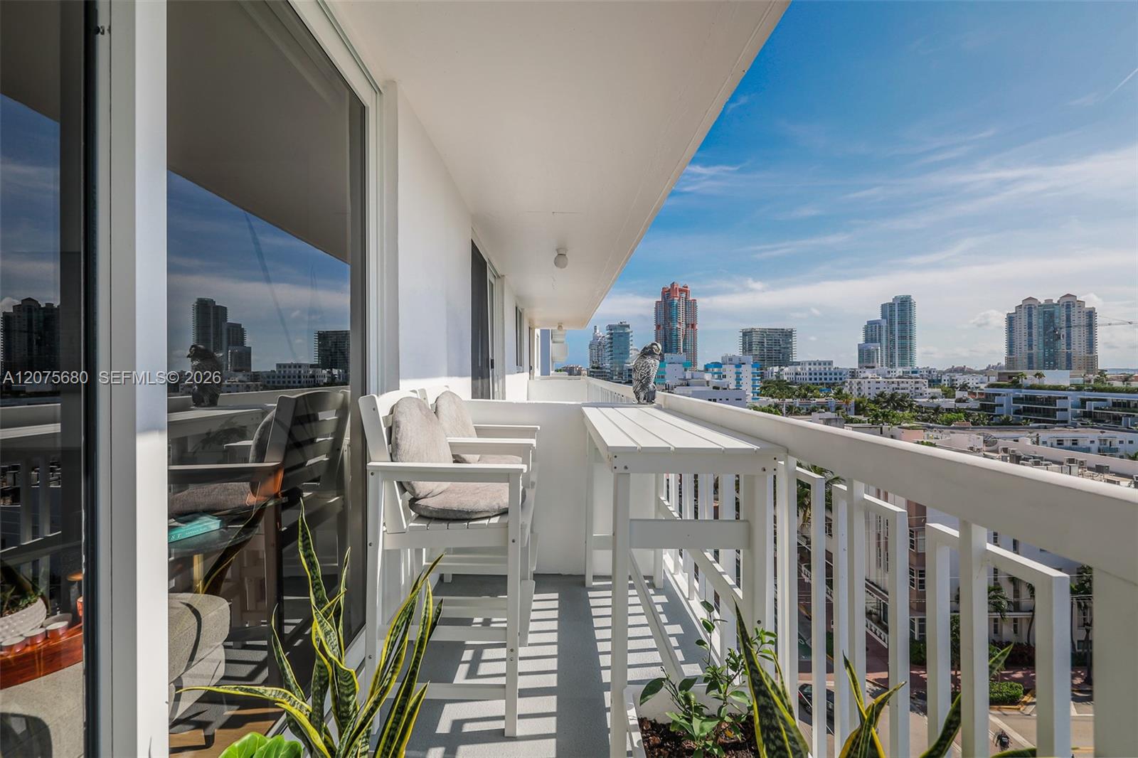 401 Ocean Drive 903 Property Photo 22