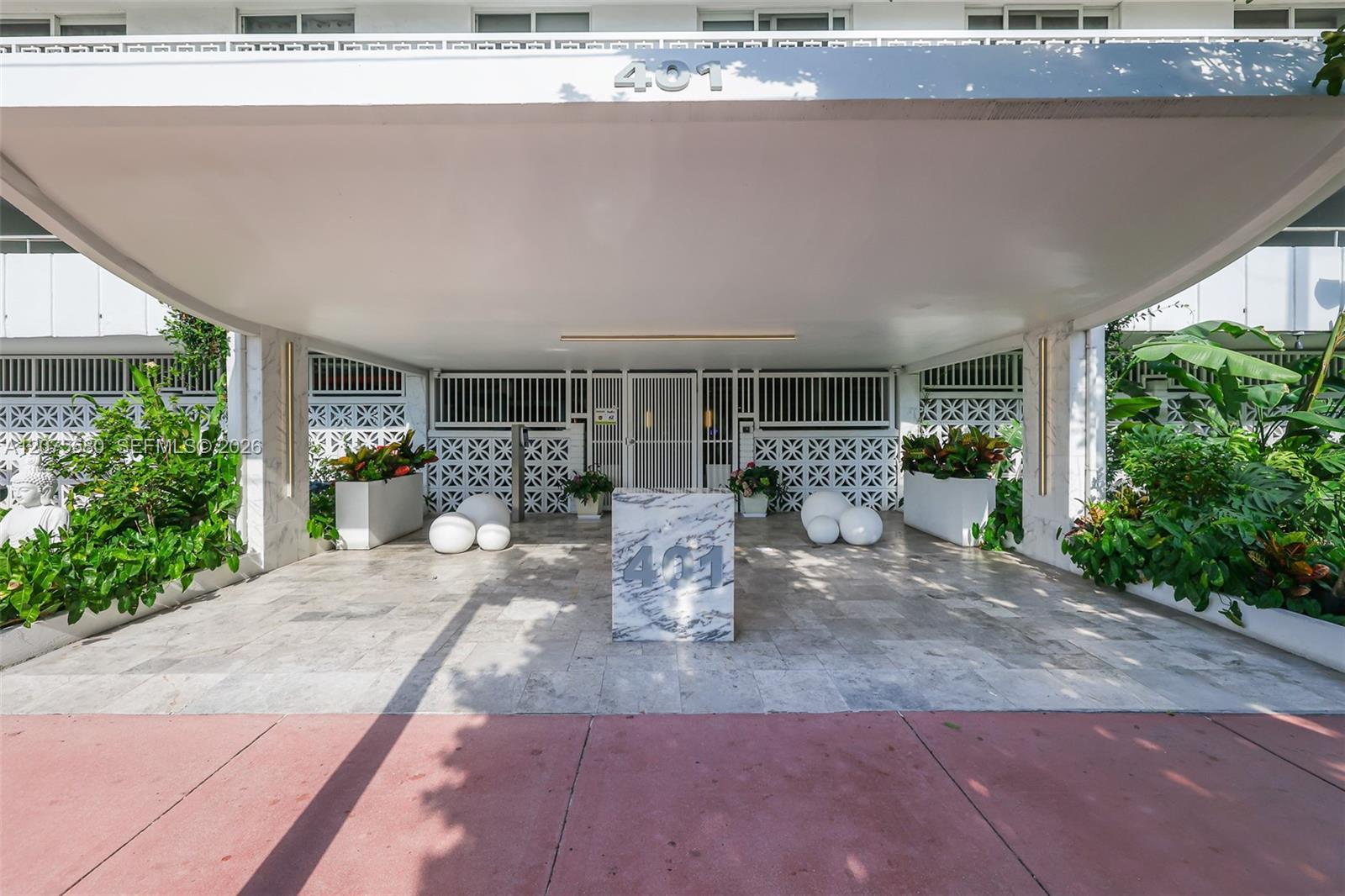 401 Ocean Drive 903 Property Photo 26