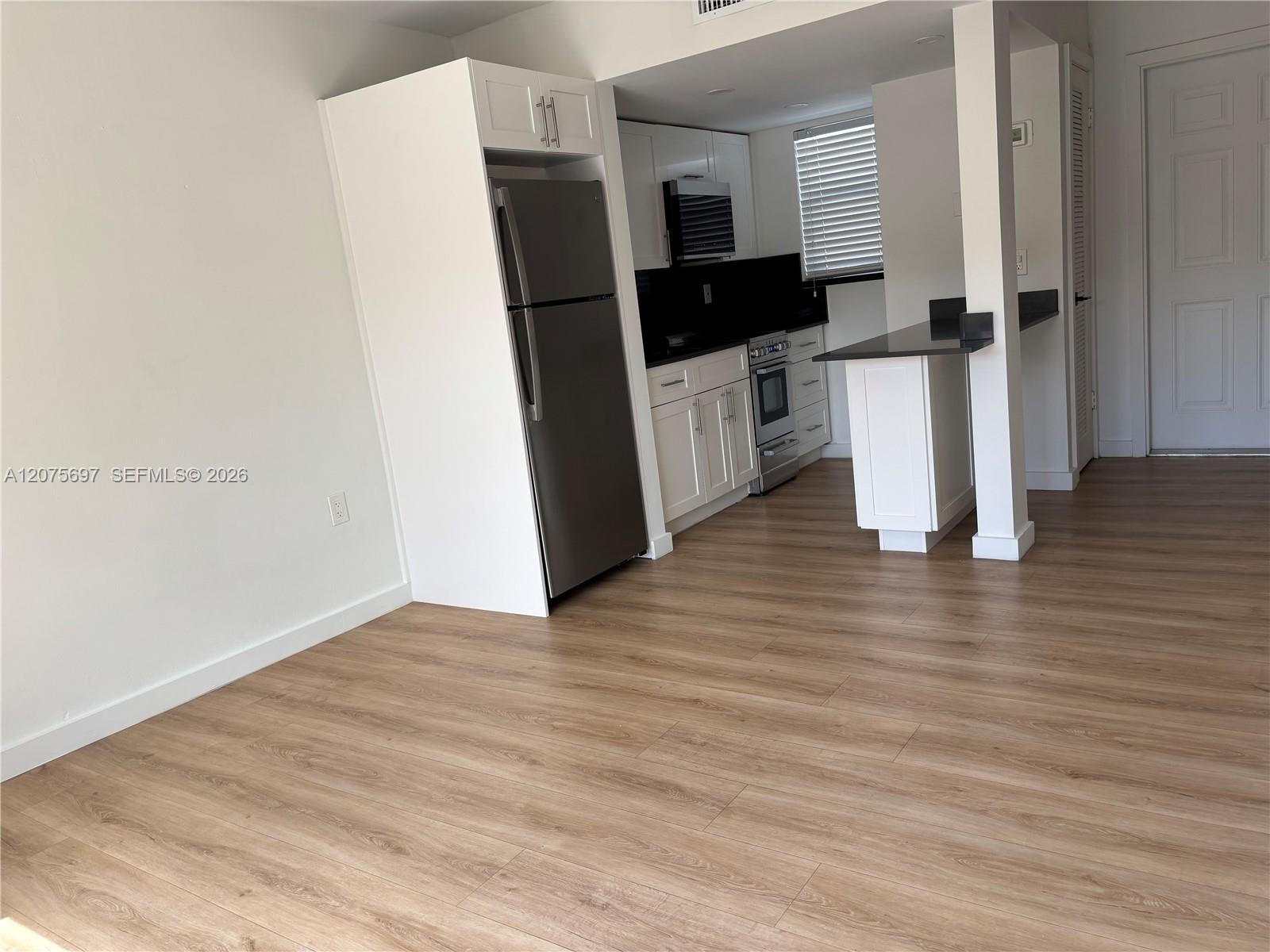1025 Sw 6th Avenue 6 Property Photo 2