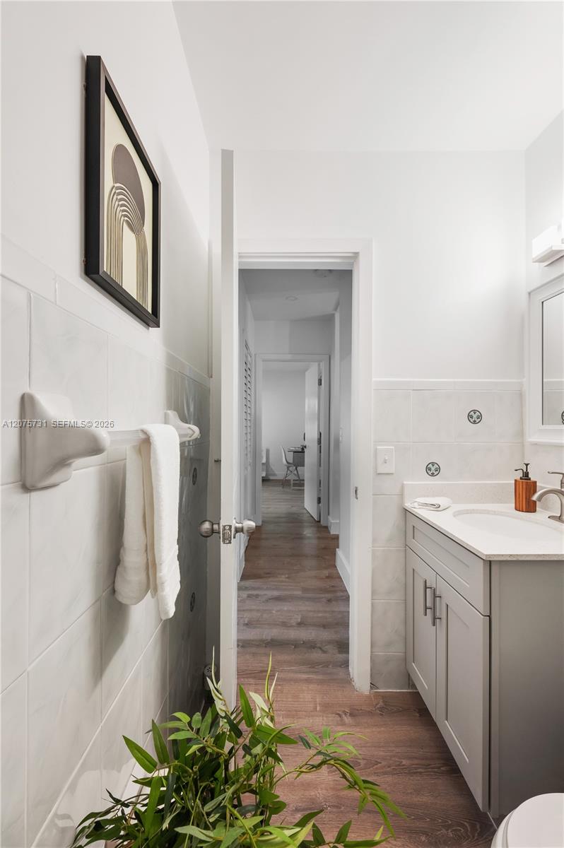 2917 Center Street - Property Photo 20