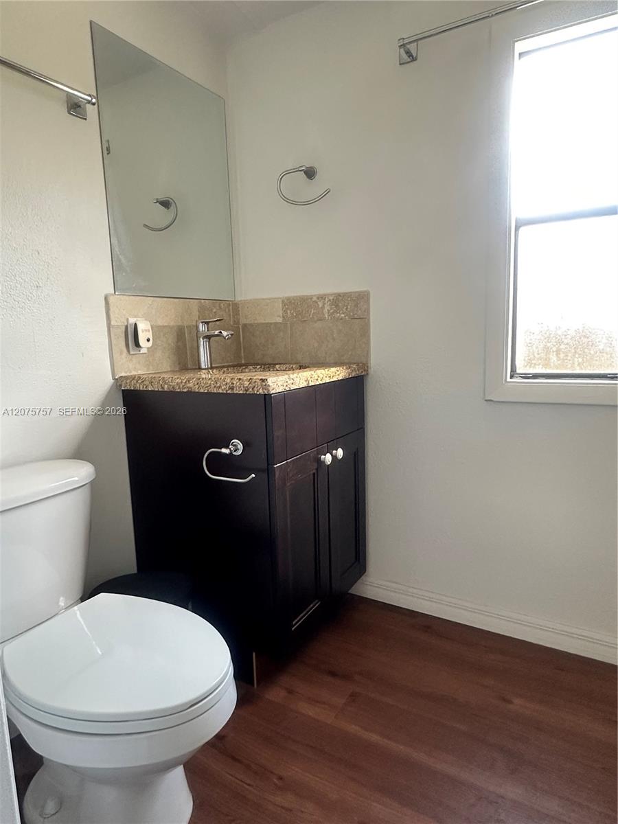 11886 Watergate Circle H Property Photo 10