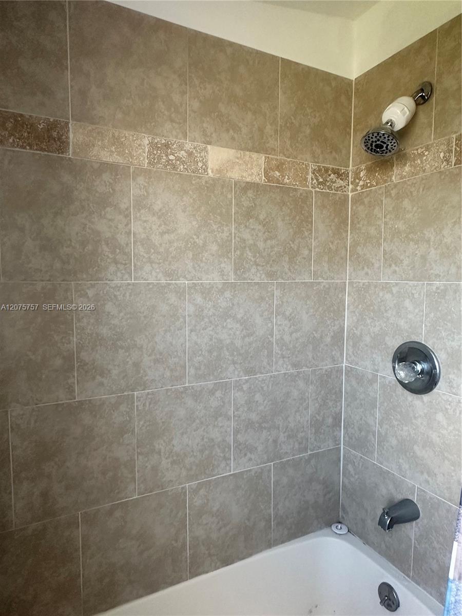 11886 Watergate Circle H Property Photo 11