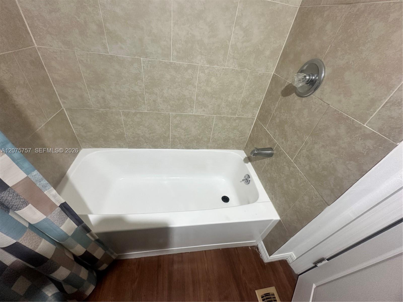 11886 Watergate Circle H Property Photo 18