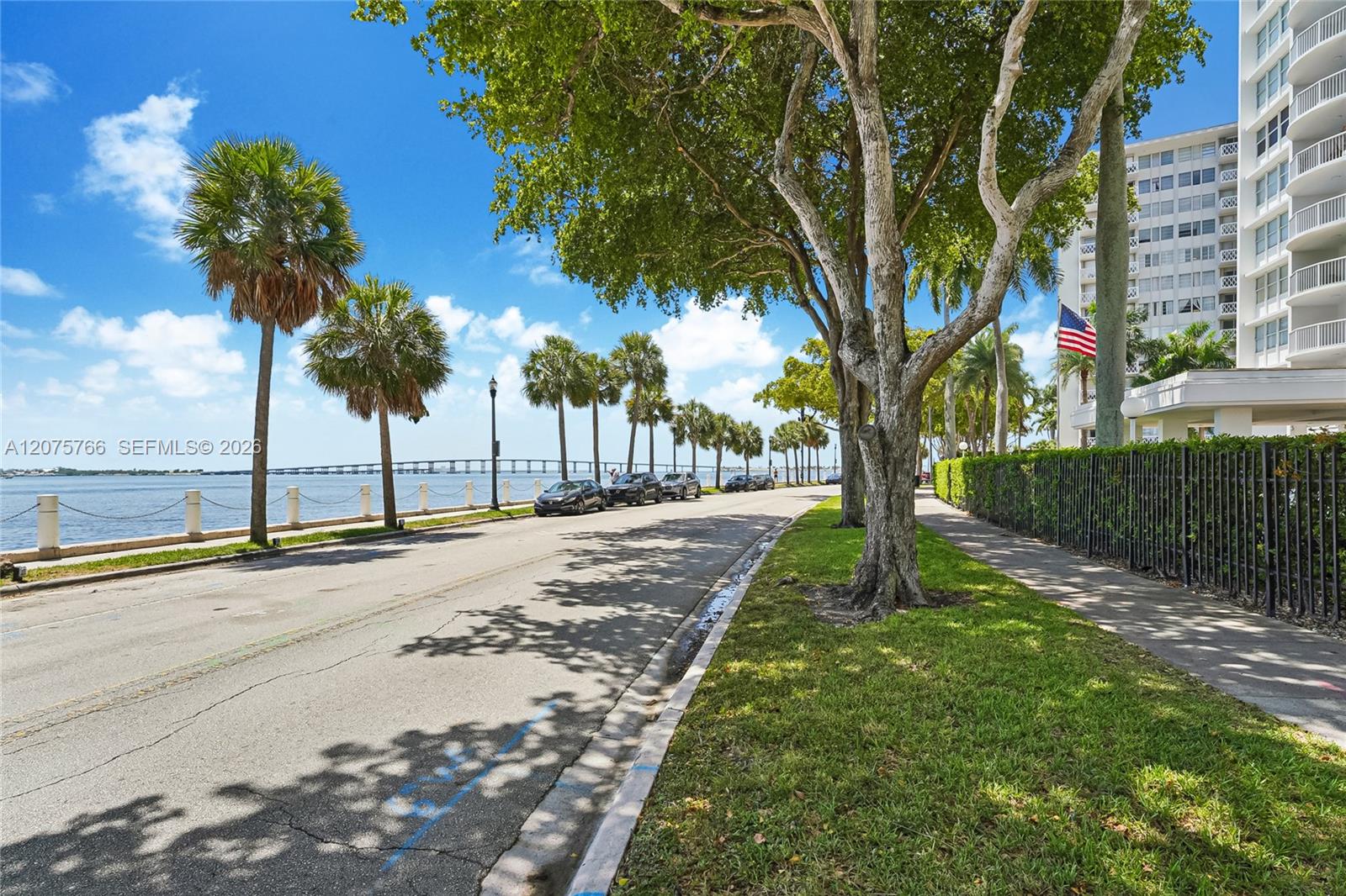 1420 Brickell Bay Drive 206d Property Photo 2