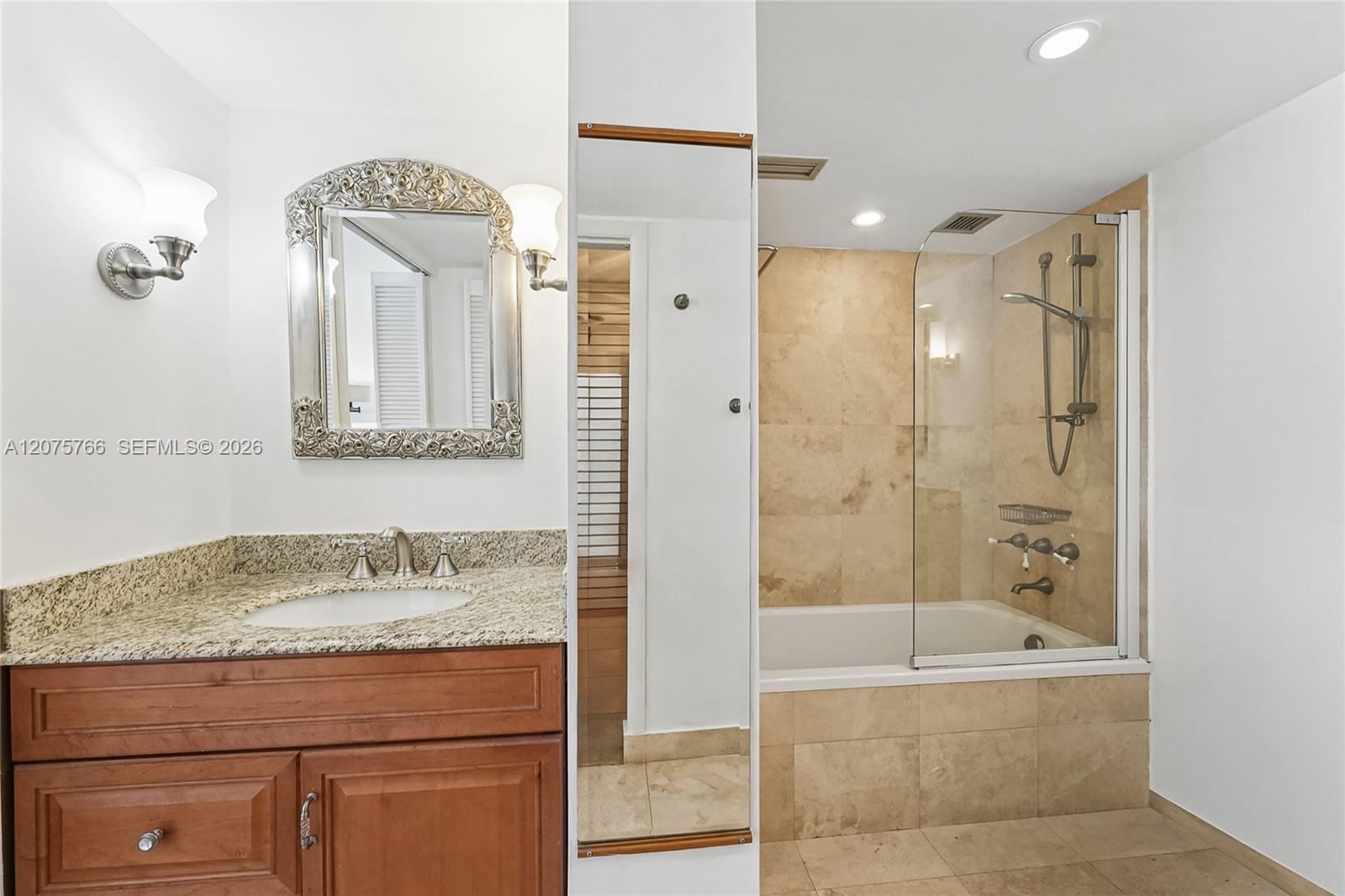 1420 Brickell Bay Drive 206d Property Photo 12