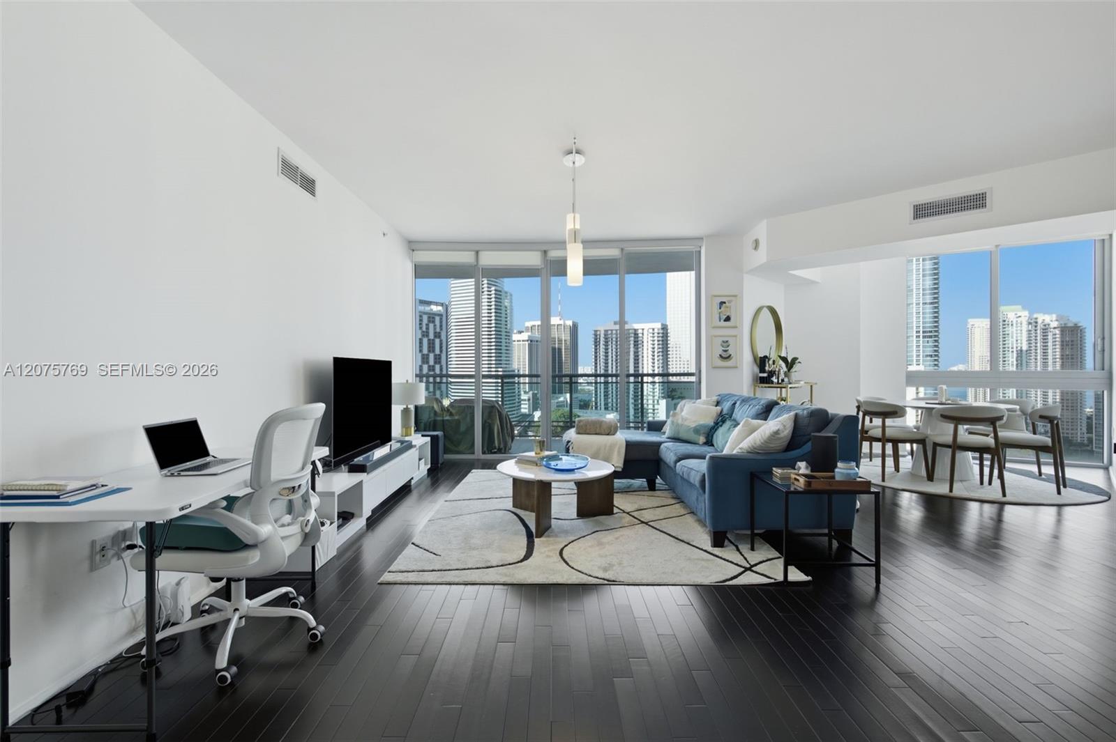 350 S Miami Avenue 2601 Property Photo 1