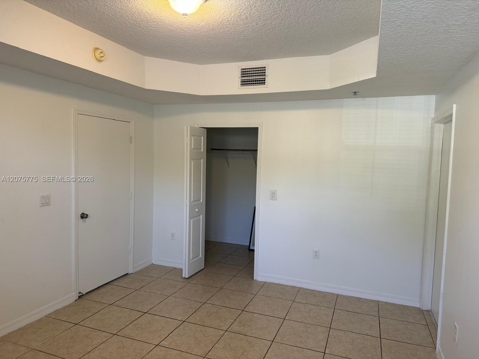 A12075775 Property Photo 19