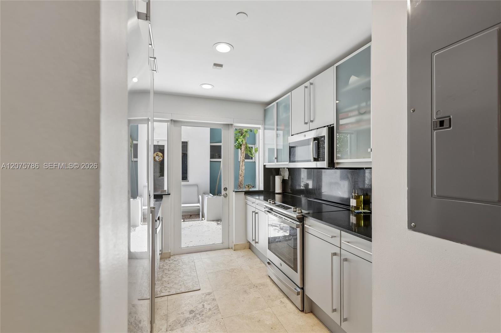 204 Washington Avenue 13 Property Photo 9
