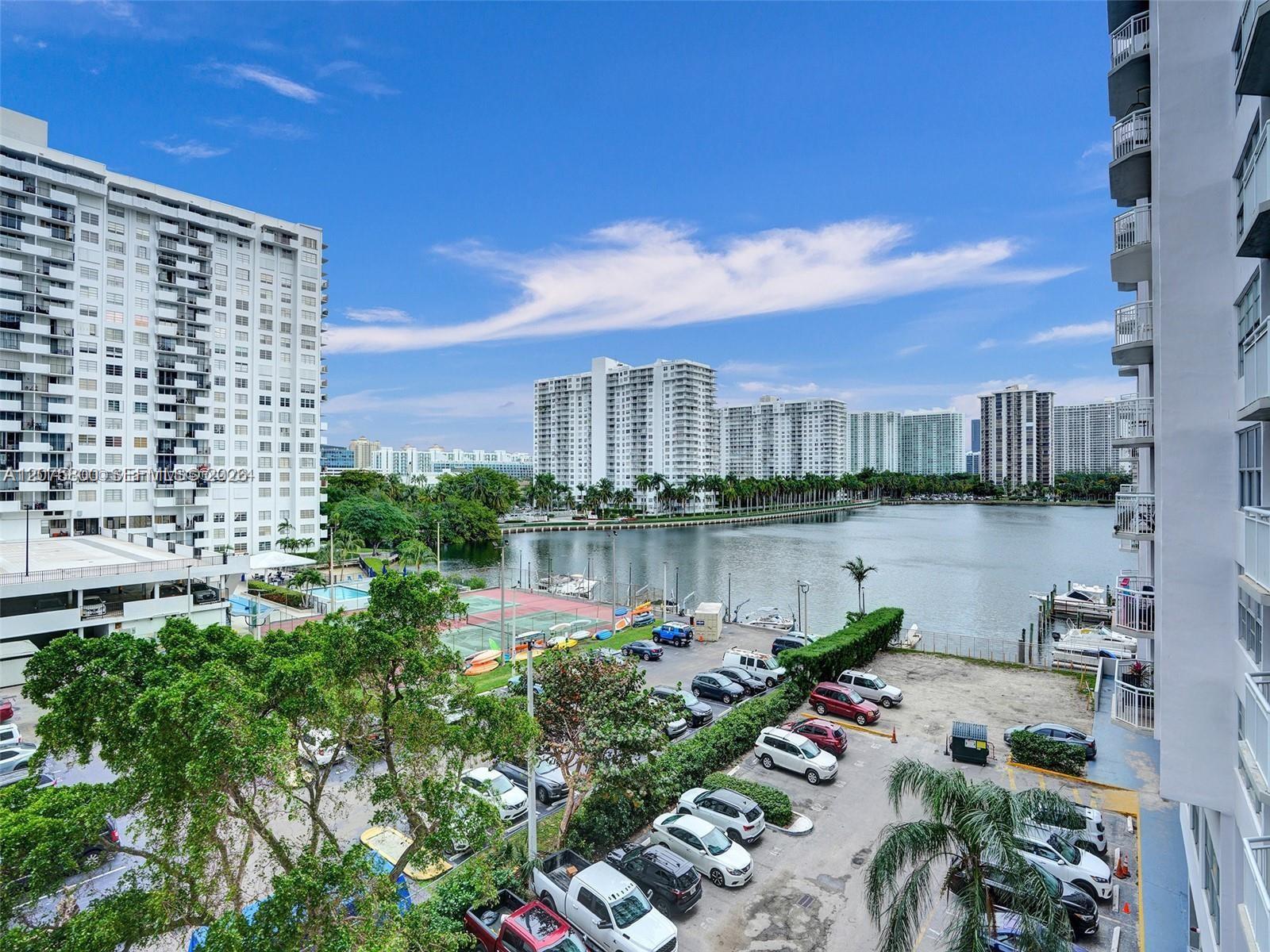 18061 Biscayne Boulevard 502 Property Photo 3