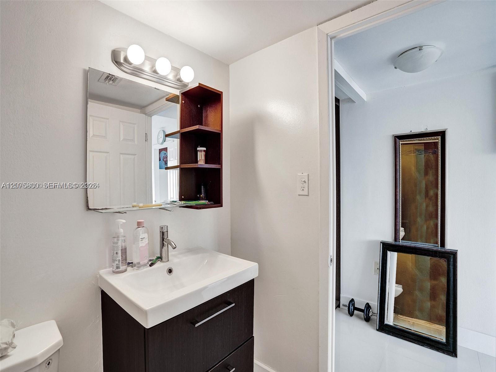 18061 Biscayne Boulevard 502 Property Photo 10