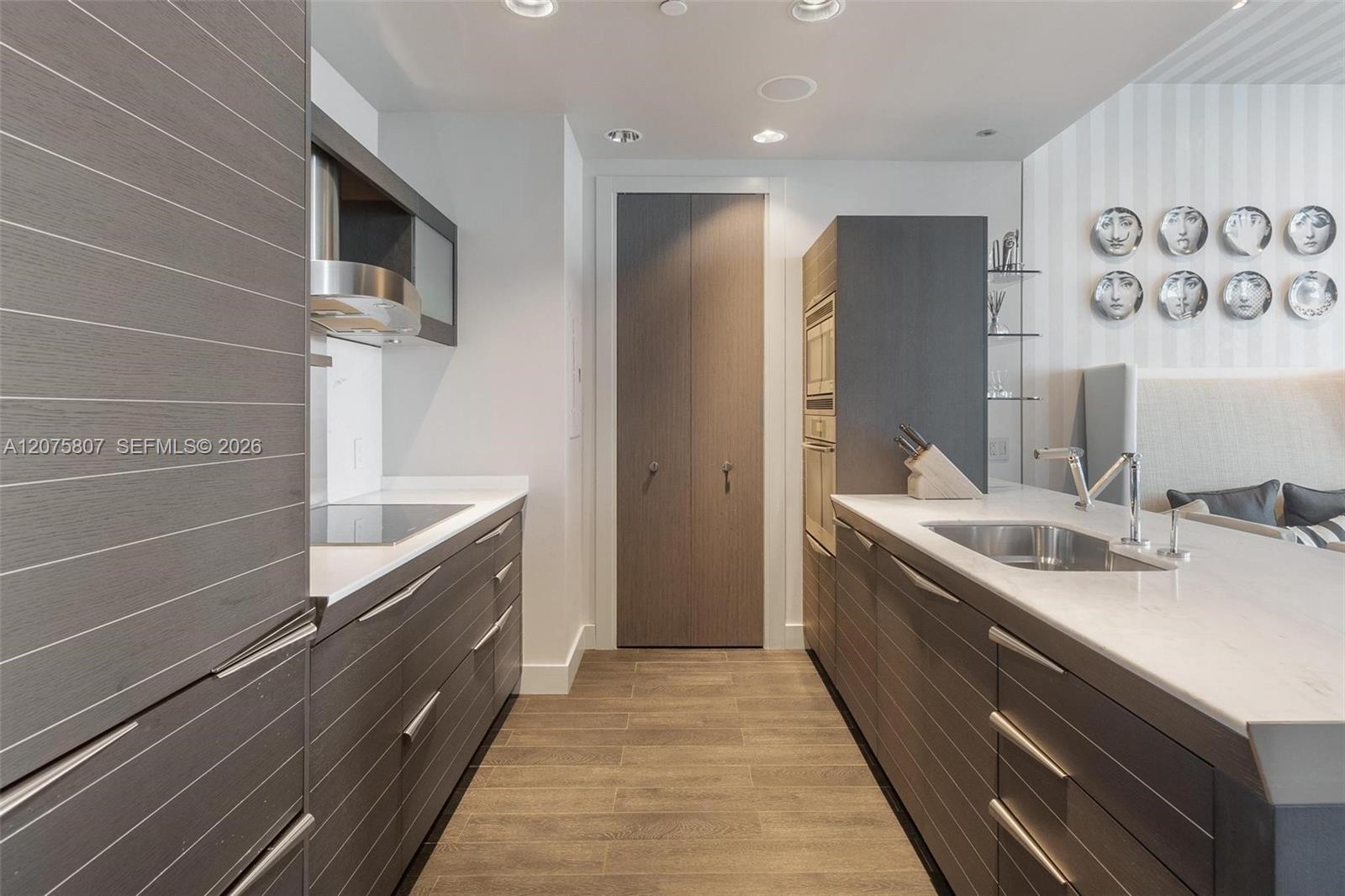 200 Biscayne Boulevard Way 5211 Property Photo 15