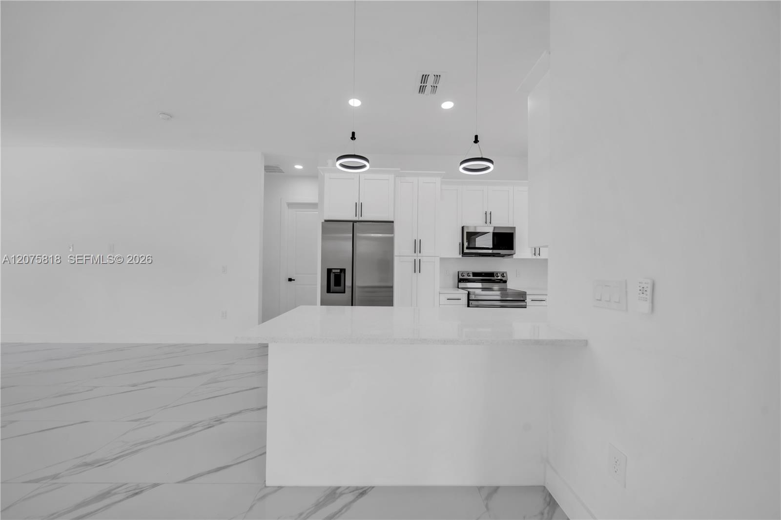 505 E 9th Street Property Photo 13