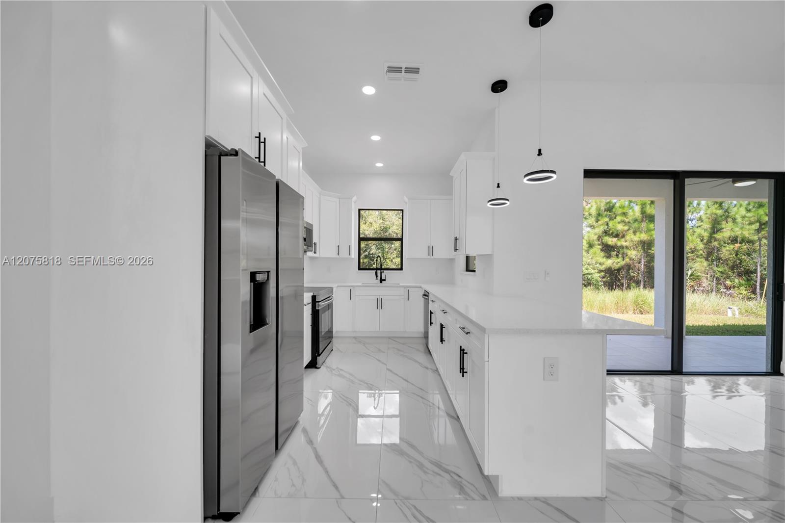 505 E 9th Street Property Photo 14
