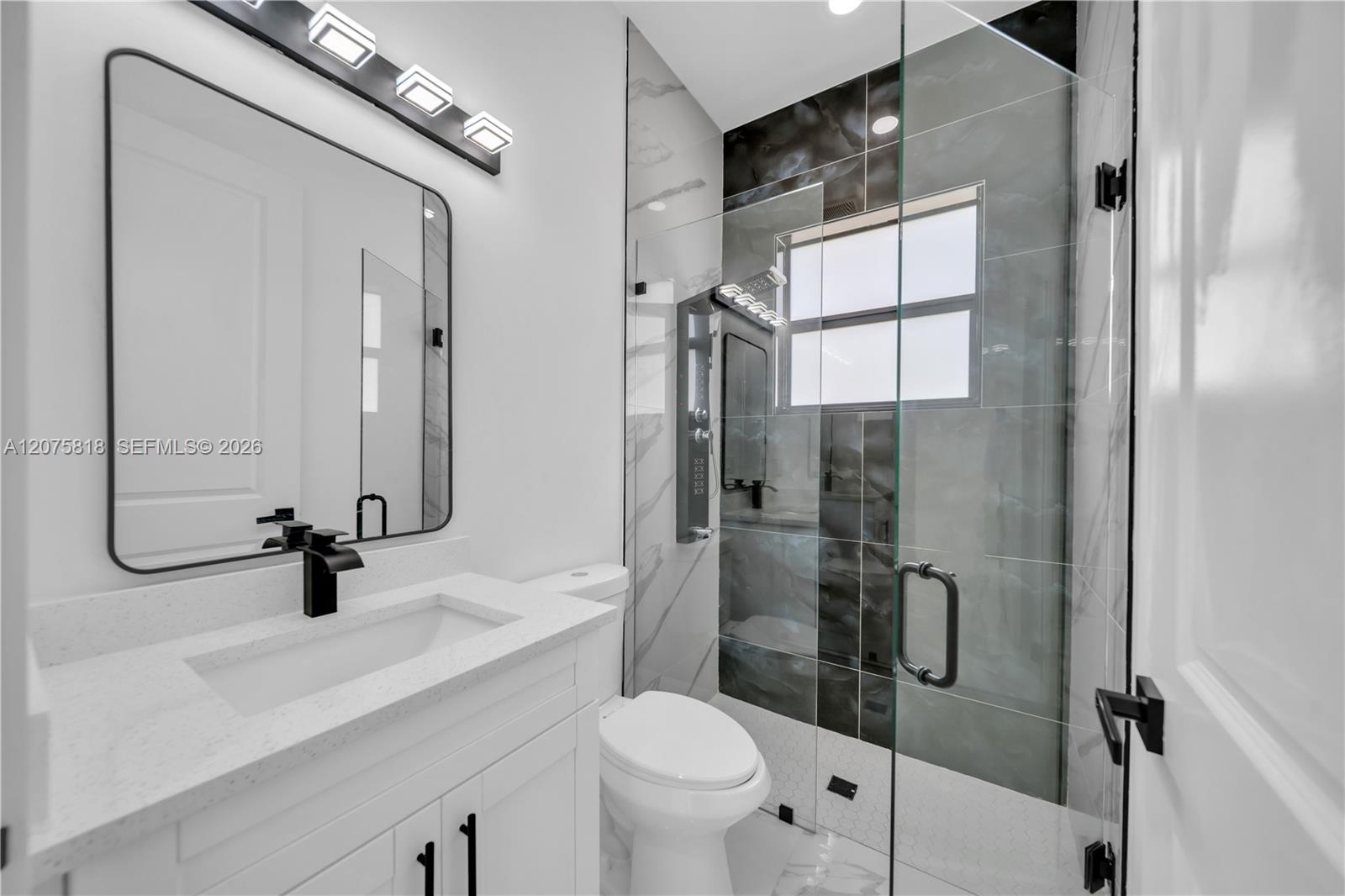505 E 9th Street Property Photo 26