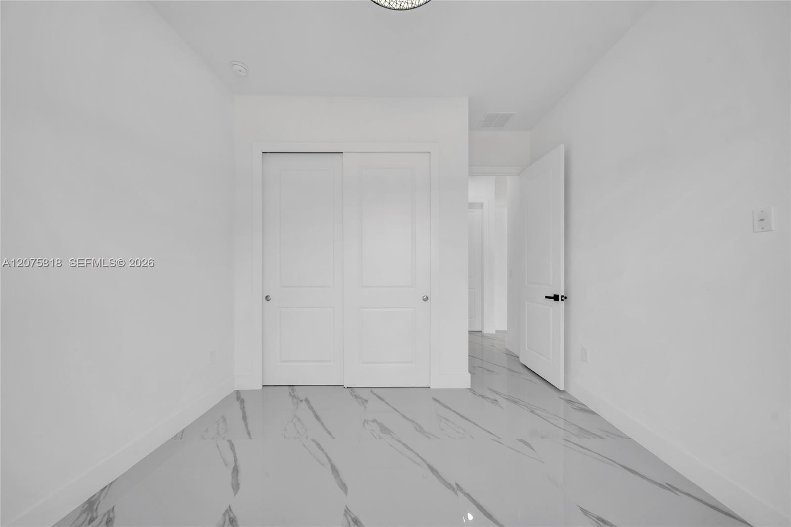 505 E 9th Street Property Photo 27
