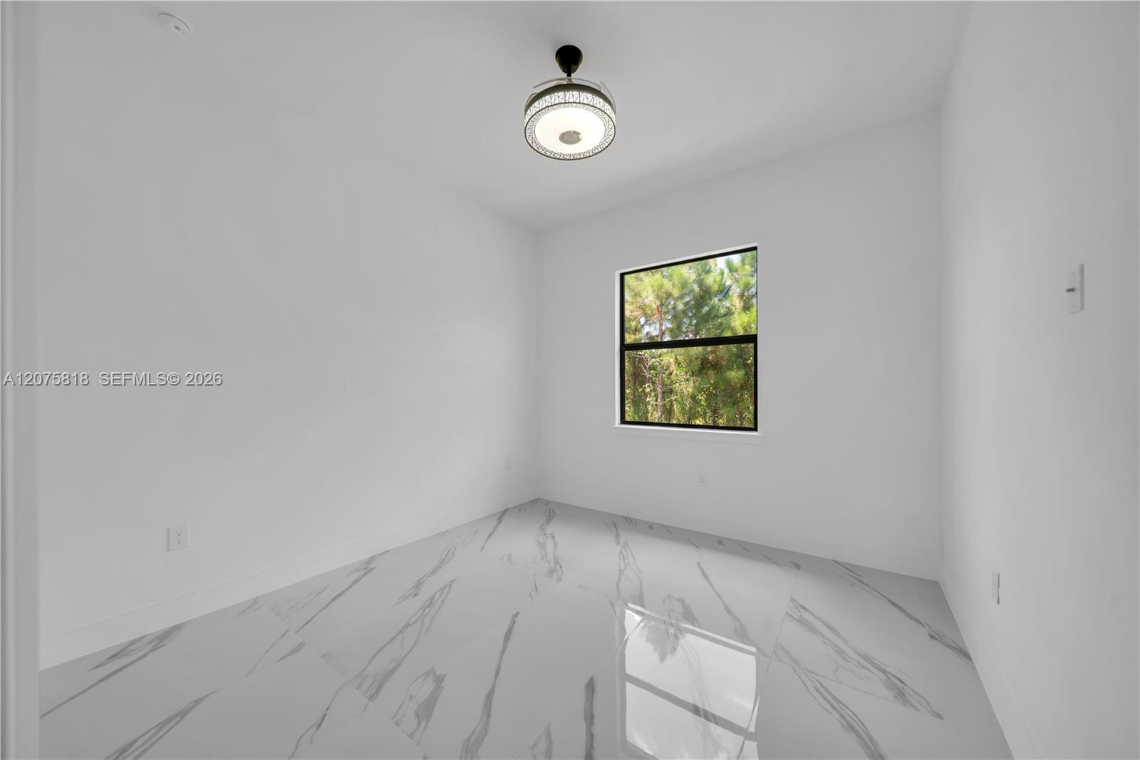505 E 9th Street Property Photo 29