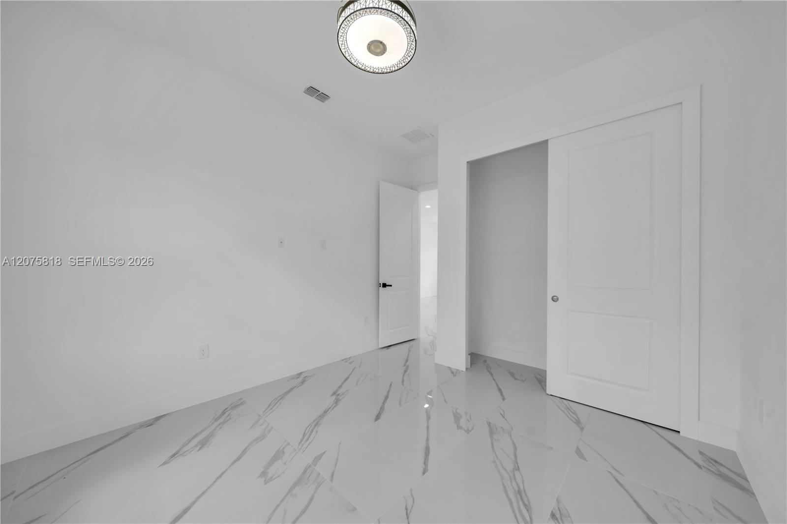 505 E 9th Street Property Photo 30