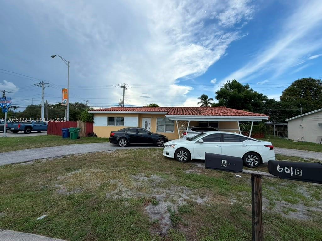 601 Ne 180th Street B Property Photo 4
