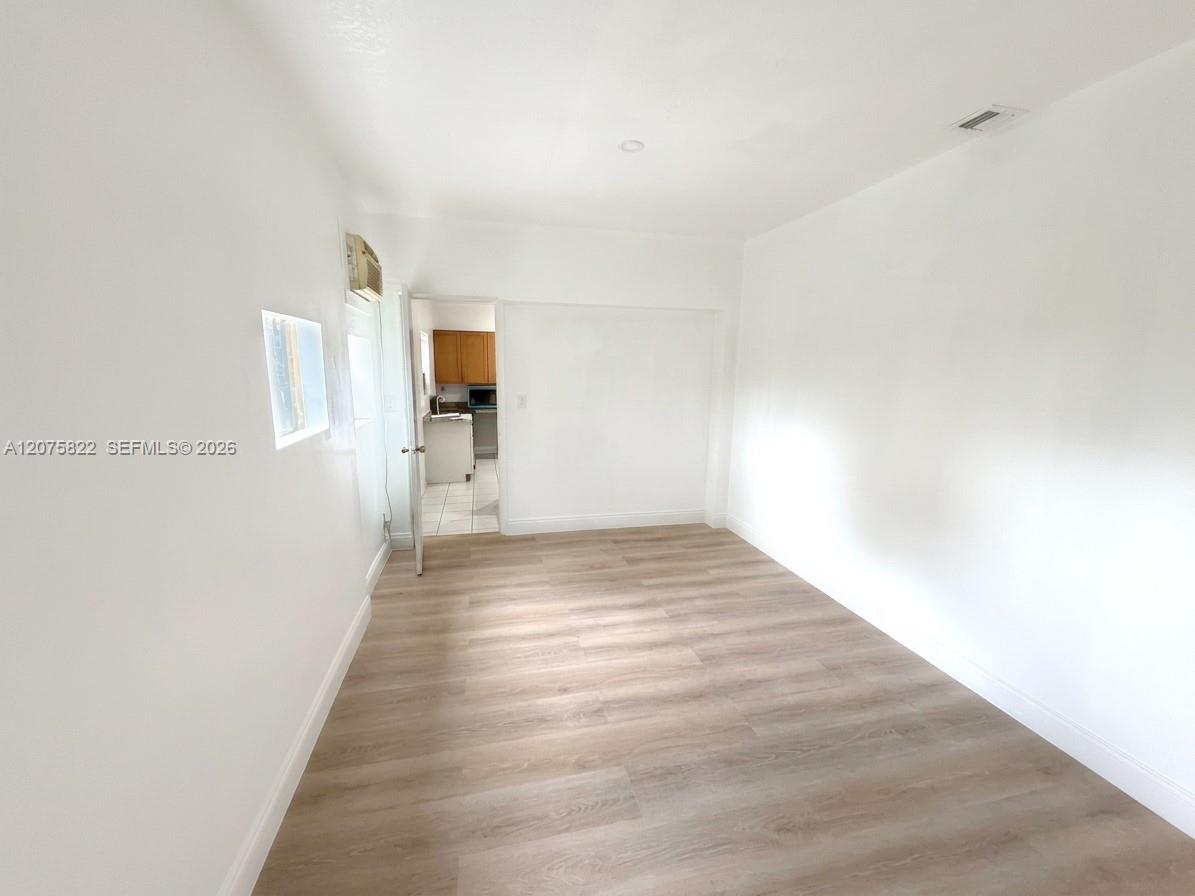 601 Ne 180th Street B Property Photo 7
