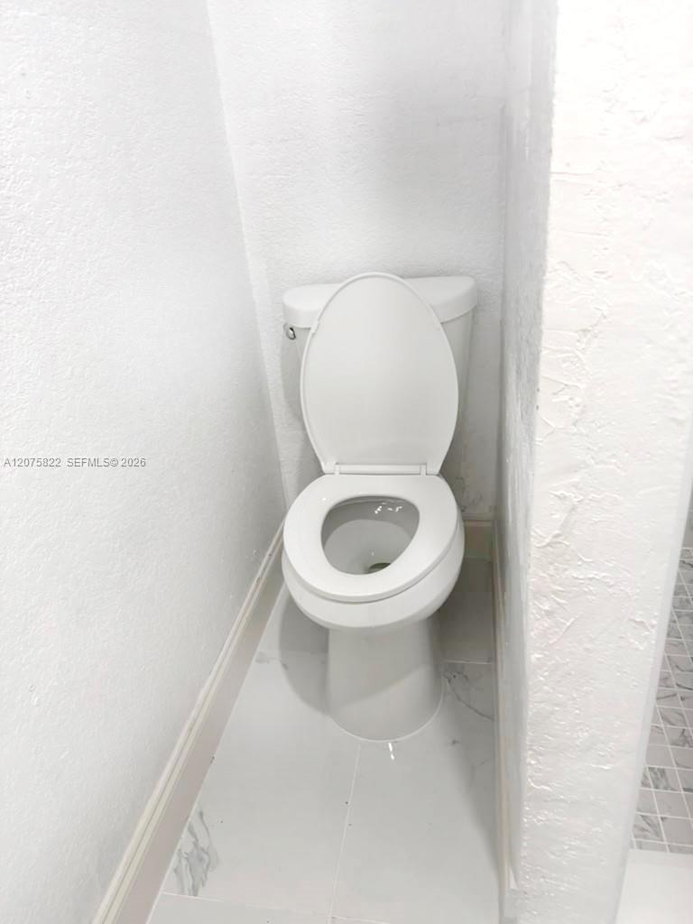 601 Ne 180th Street B Property Photo 10