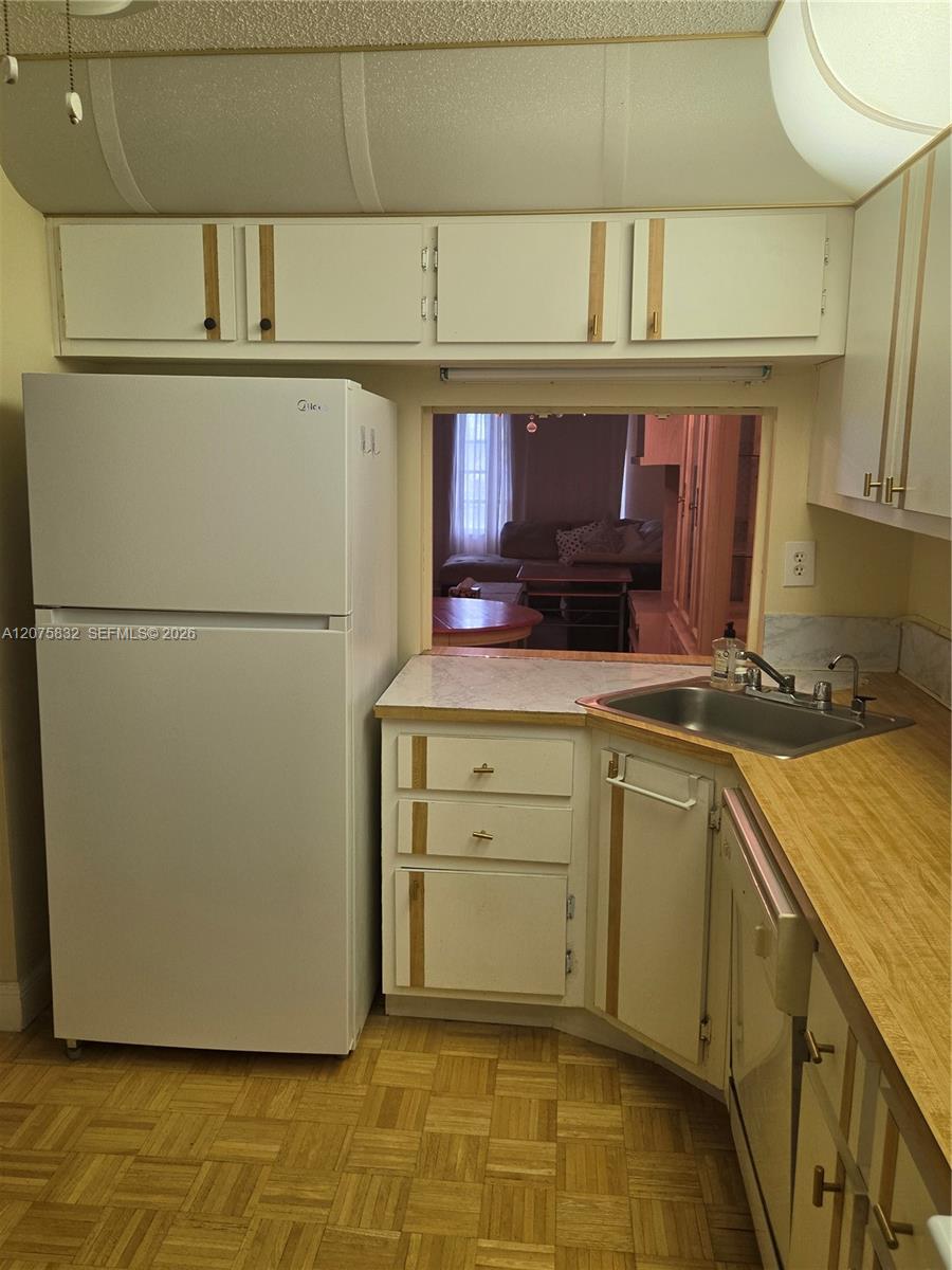A12075832 Property Photo 11