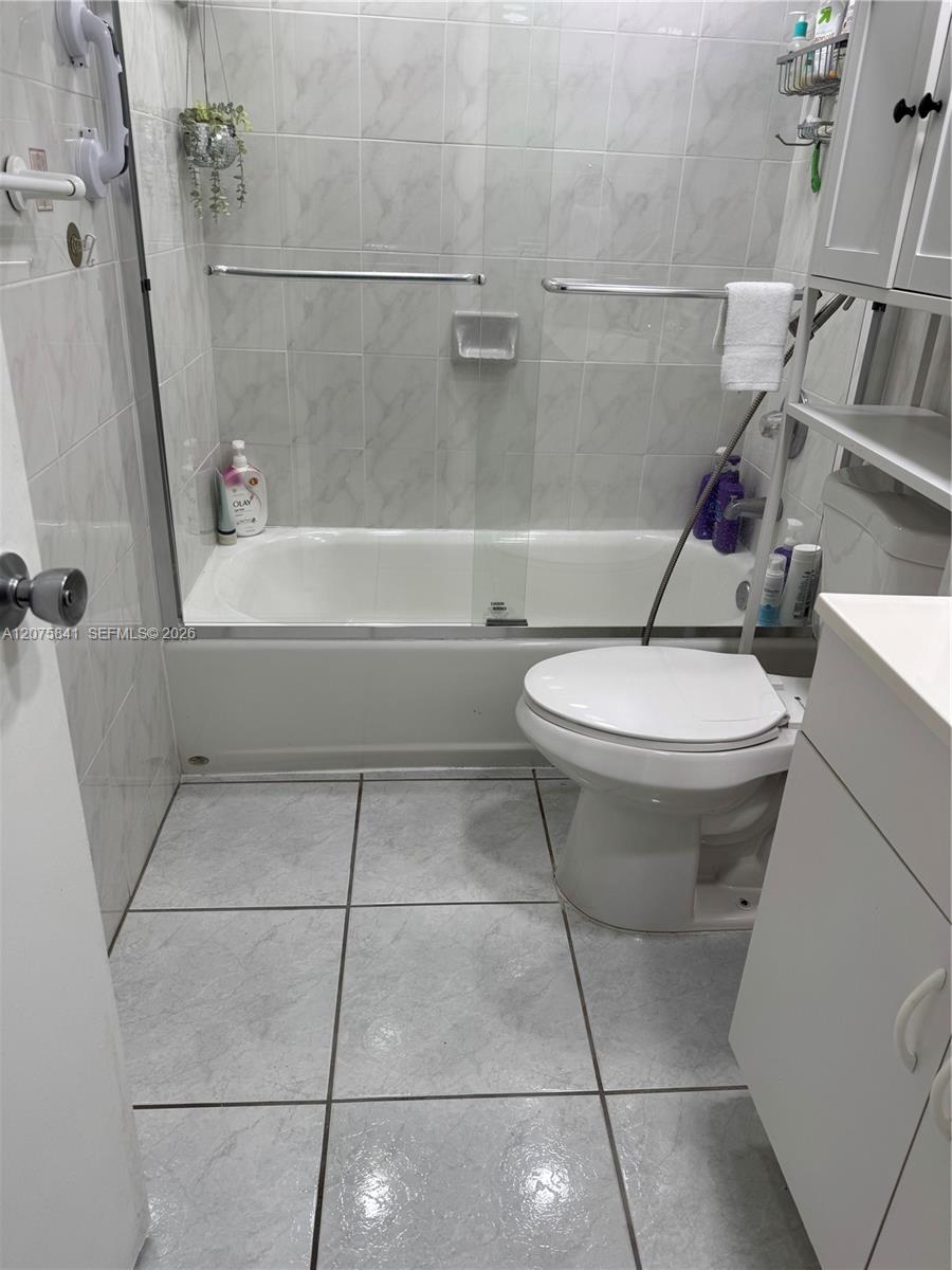 9401 Sw 4th Street 103 Property Photo 9