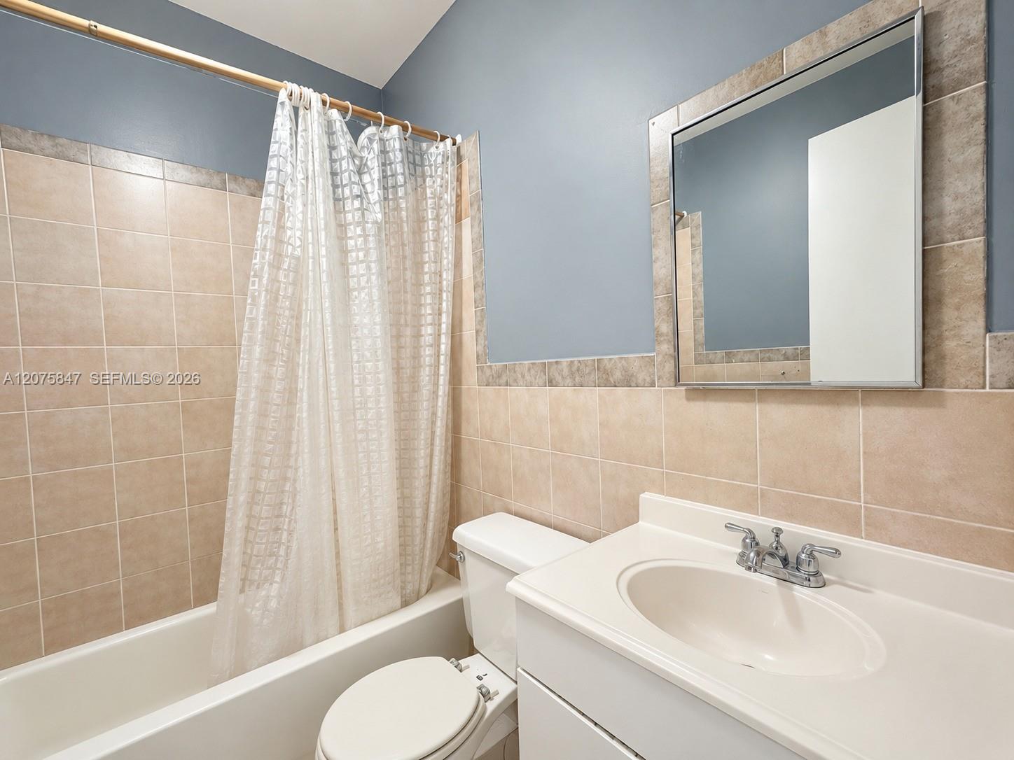 30 Nw 50th Street Property Photo 5