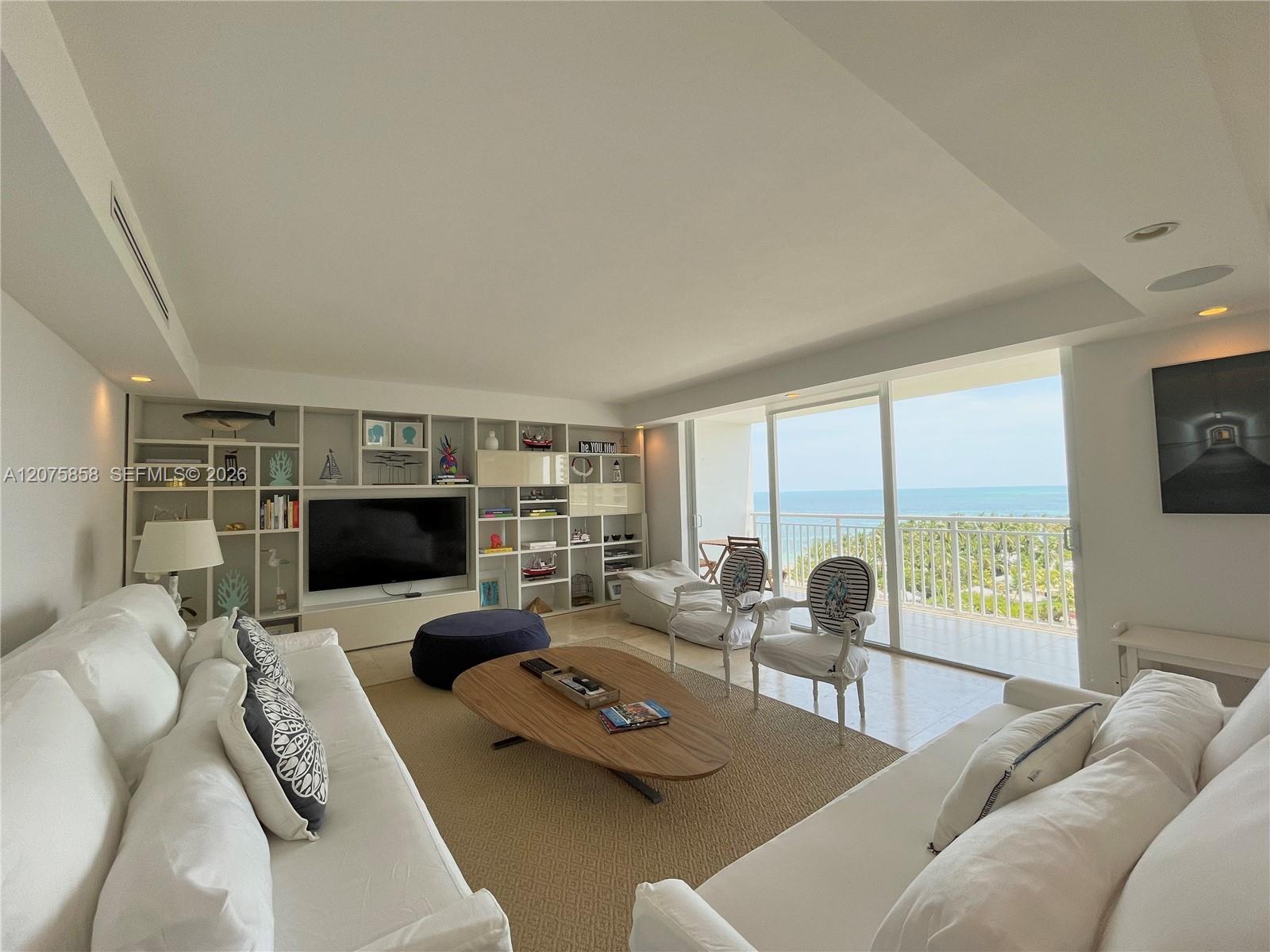 605 Ocean Drive 10l Property Photo 7