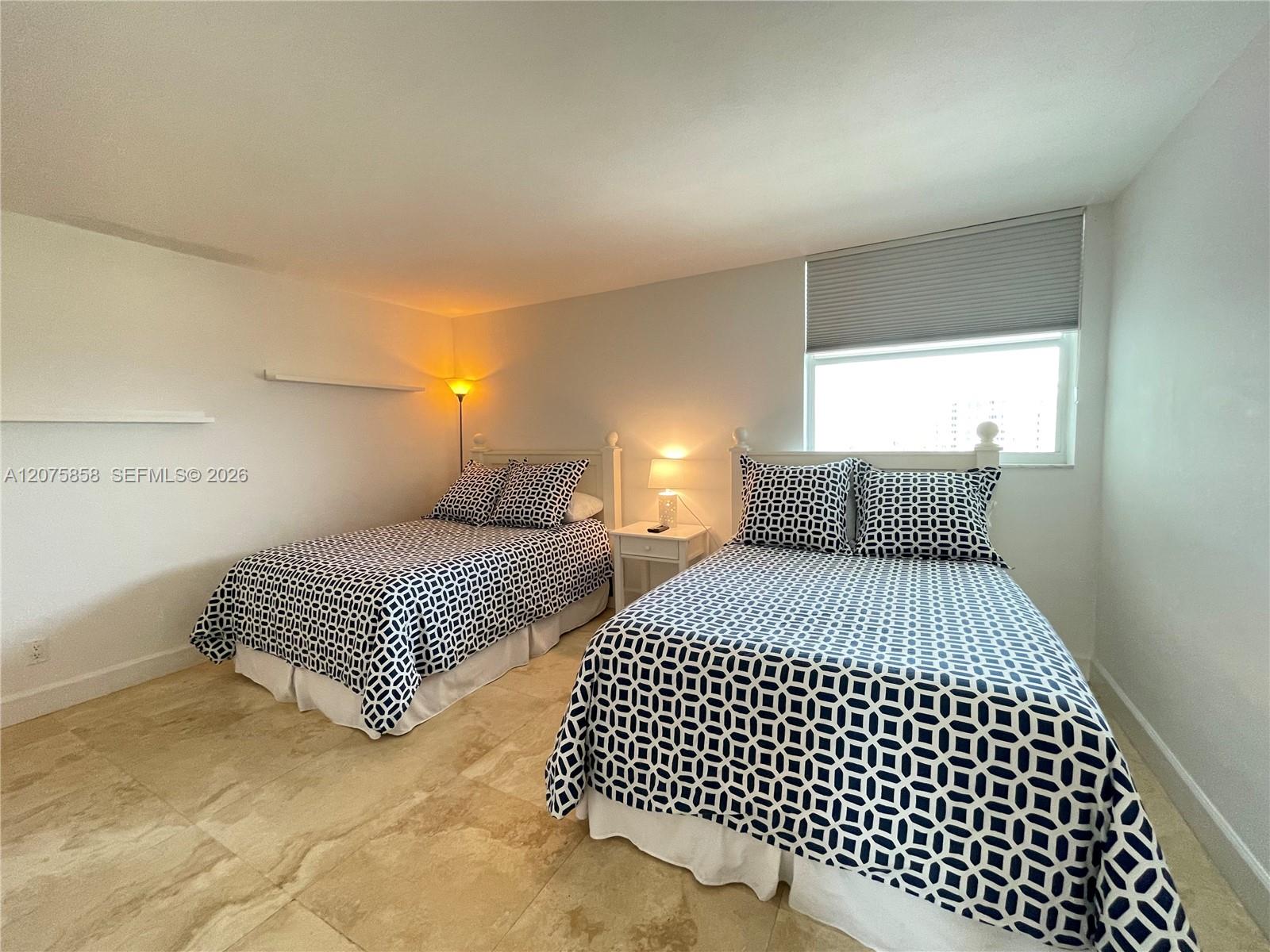 605 Ocean Drive 10l Property Photo 14