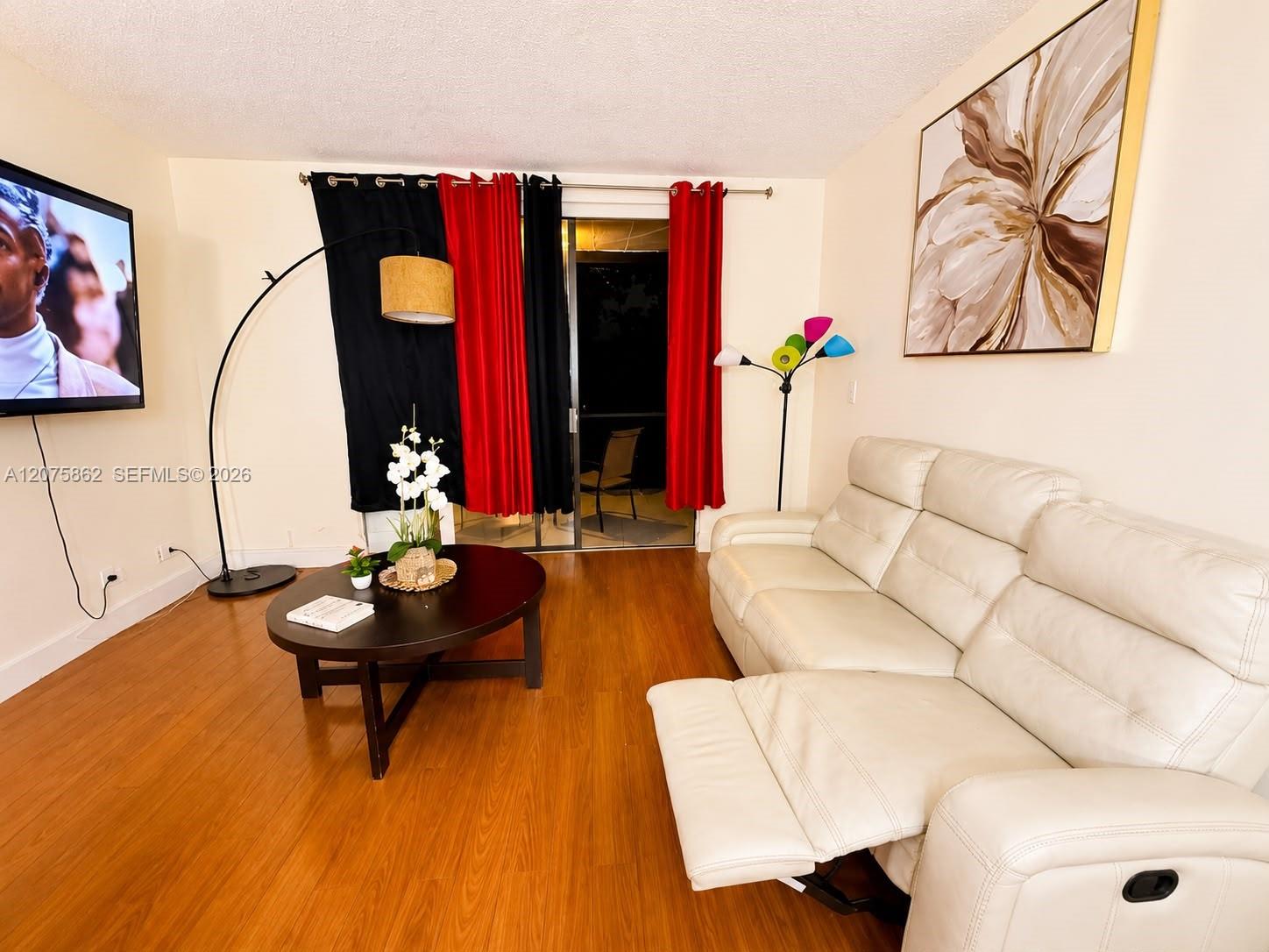 3730 Inverrary Drive 3b Property Photo 7
