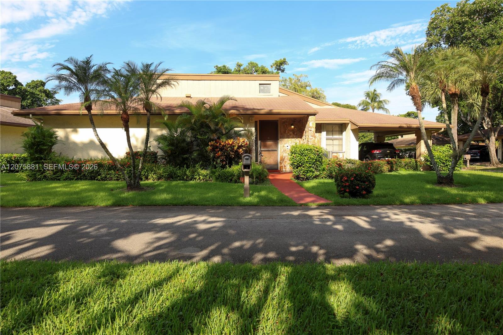 8050 Palmetto Palm Circle 55 Property Photo 11