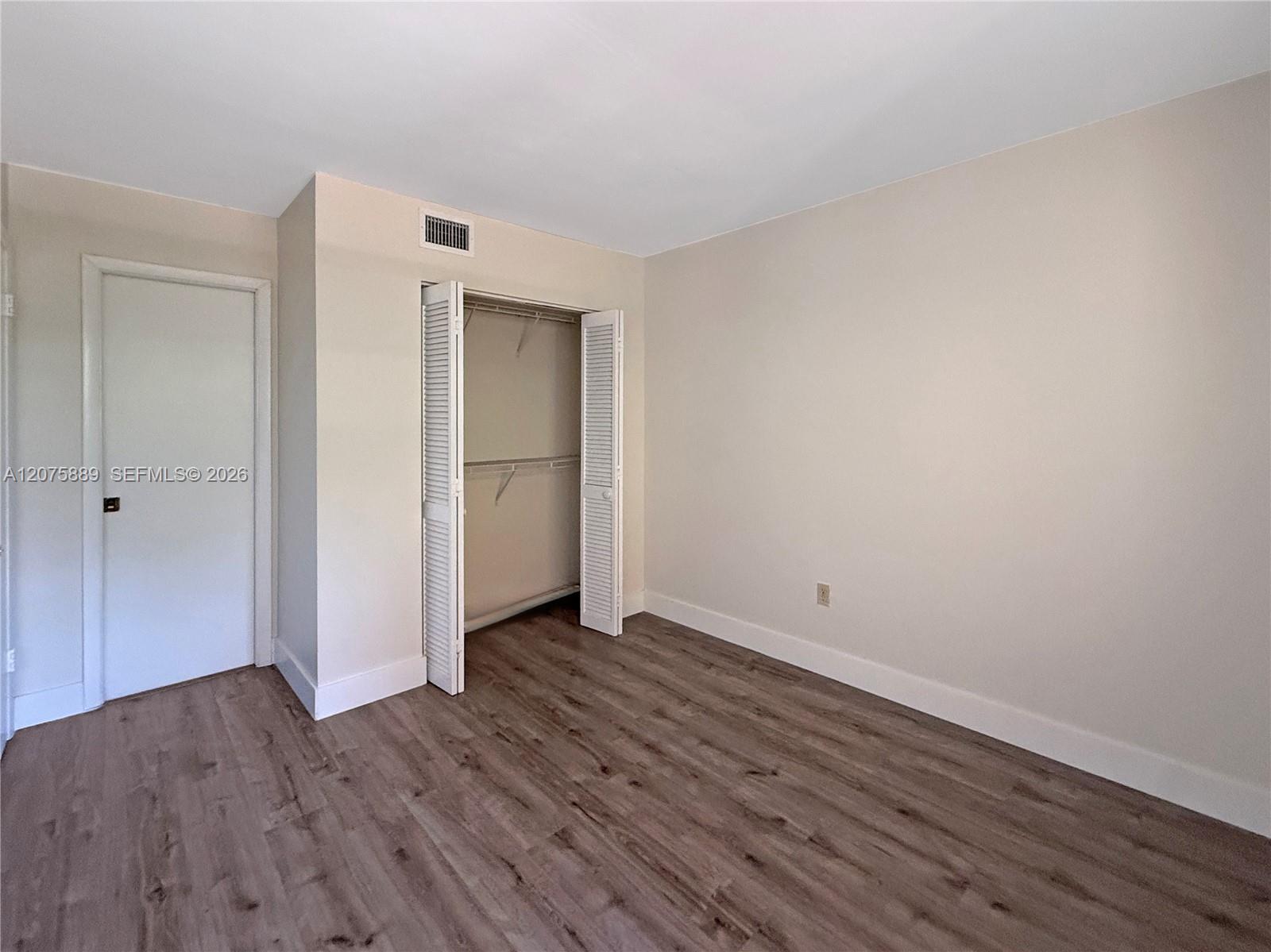 995 Sw 84th Avenue 309 Property Photo 11